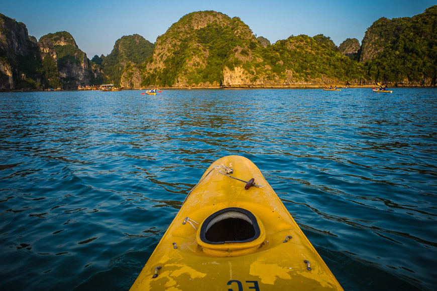 Ha Long bay travel guide kayaking