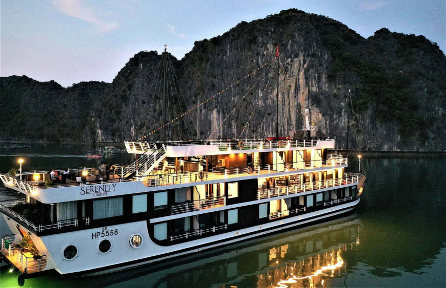 Serenity Cruise in Ha Long