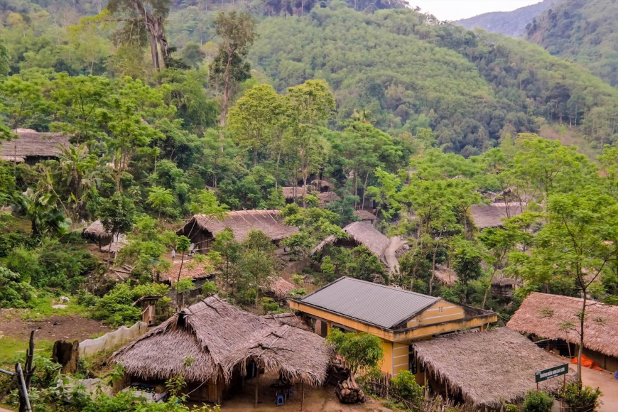 Sung Villages in Hoa Binh