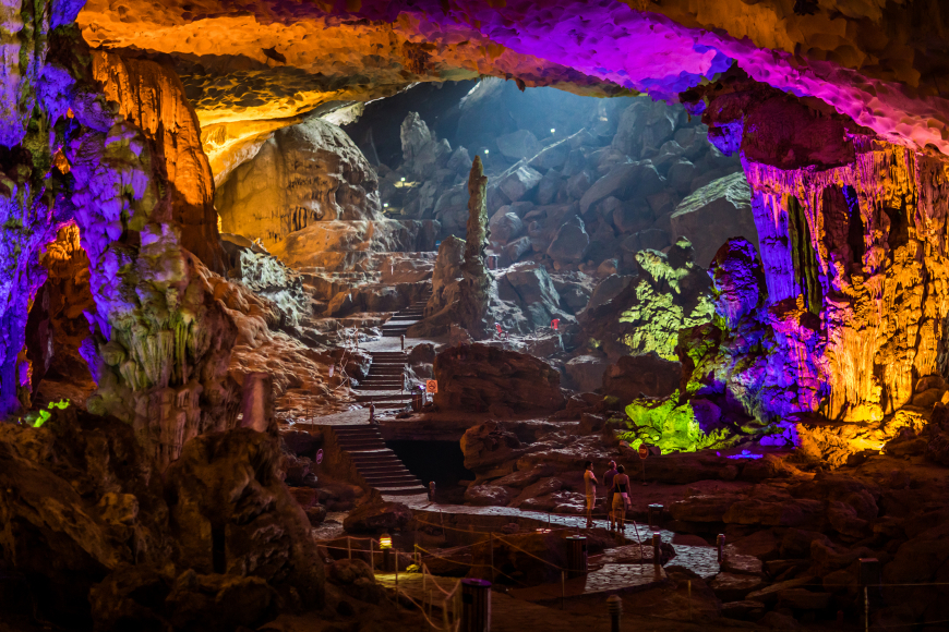 ha long cave