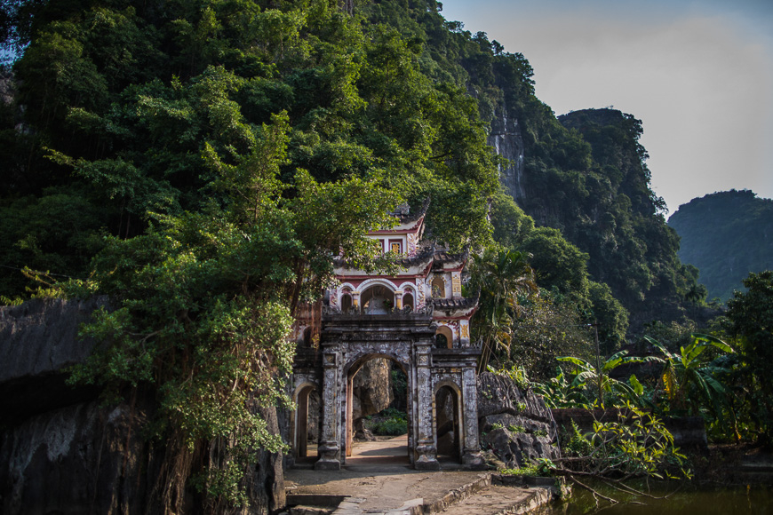 bich dong pagoda