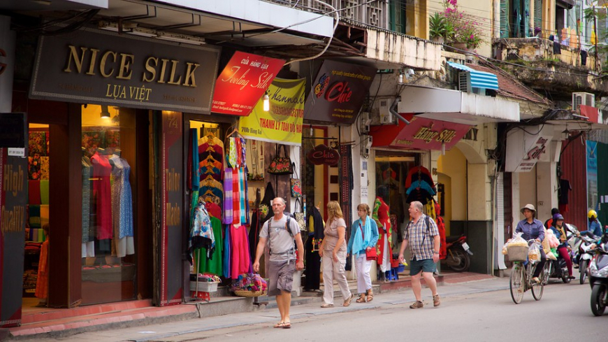 hanoi tourist shopping