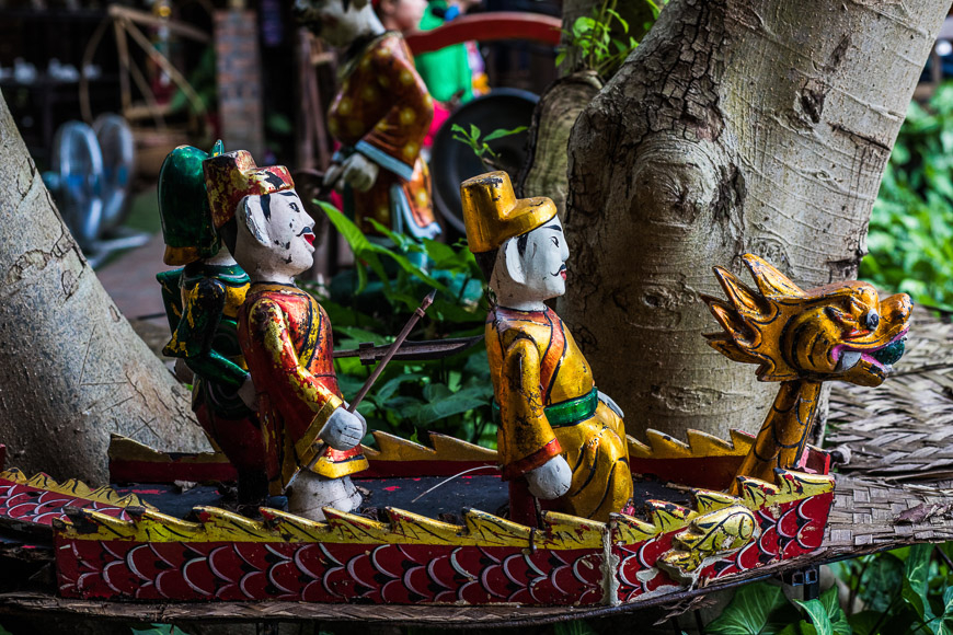 12 traditional Vietnamese souvenirs