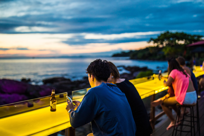 rock island beach bar