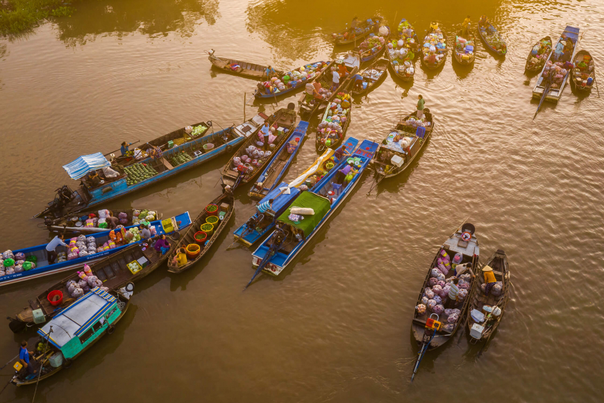 Admire the stunning scenery of the “Nine Dragons” rivers in Vietnam ...