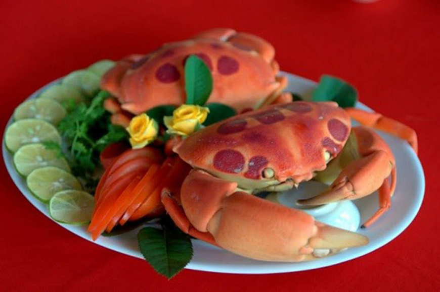 Moon Crab on Cu Lao Cau