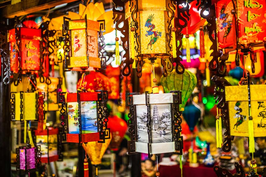 12 traditional Vietnamese souvenirs | Vietnam Tourism