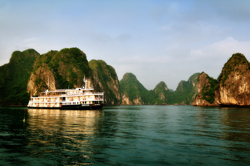 best luxury tours in vietnam