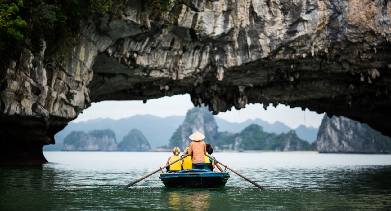 ha long cave