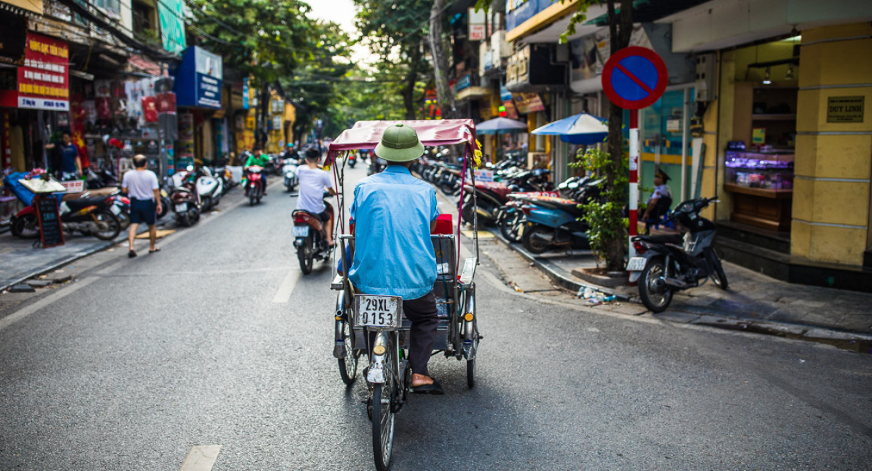 visit hanoi old quarter