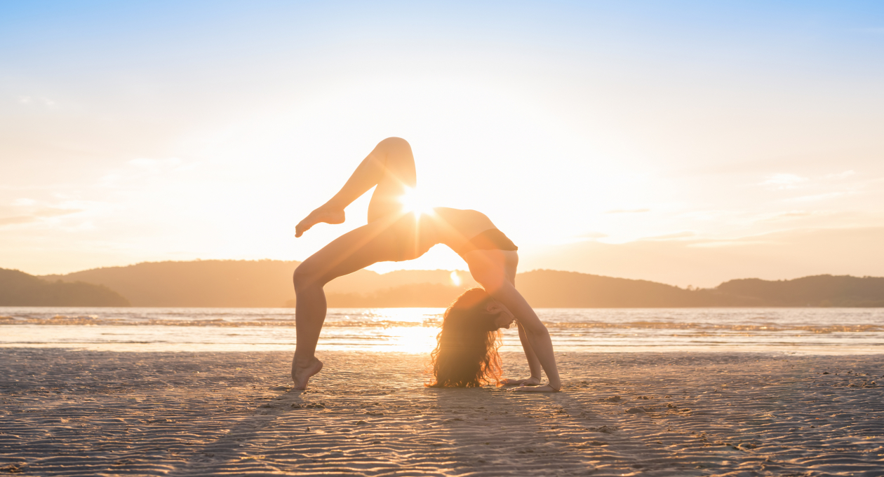 Free Images : yoga, exercises, gymnastics, health, life, dynamic, pretty,  beautiful, lovely, beauteous, bonny, spa, beauty, sea, nature, girl, body  of water, beach, vacation, swimwear, fun, physical fitness, ocean, summer,  sand, wave,