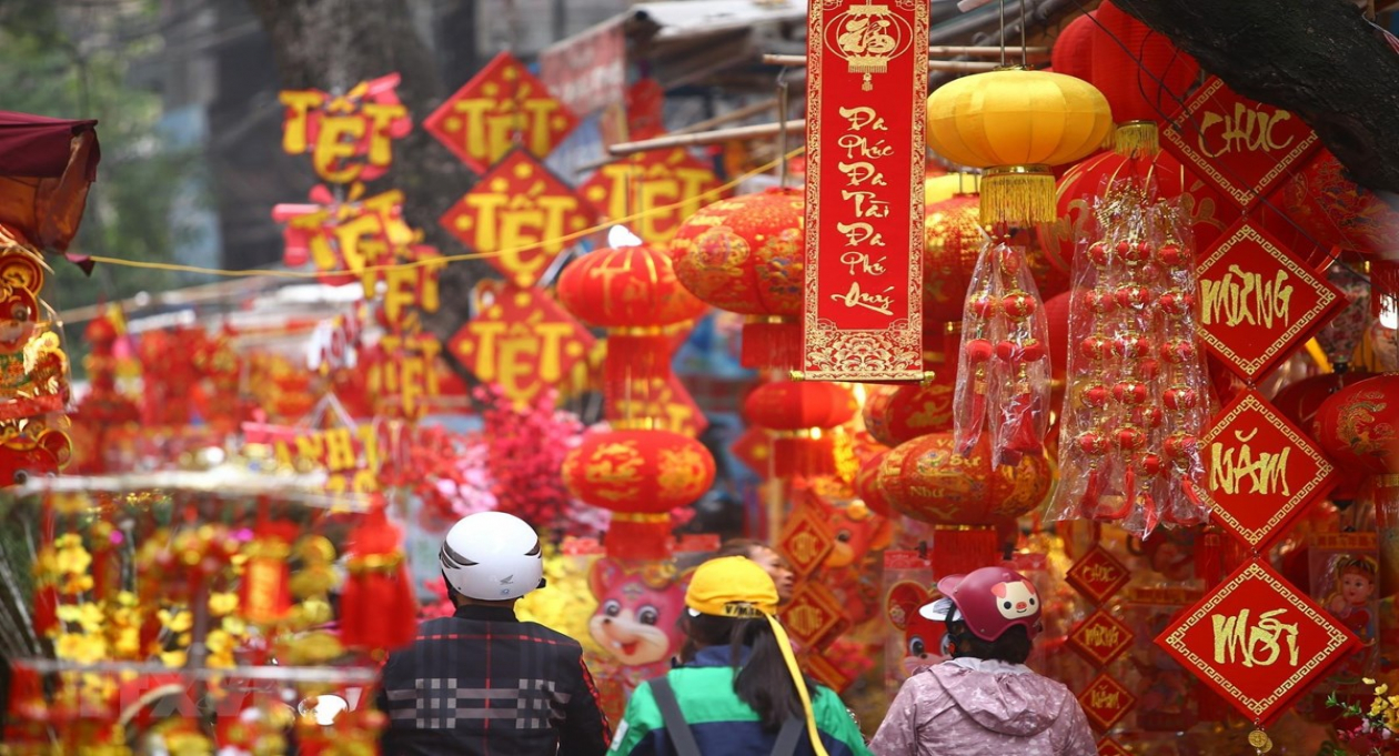 Lunar New Year Vietnam Tourism